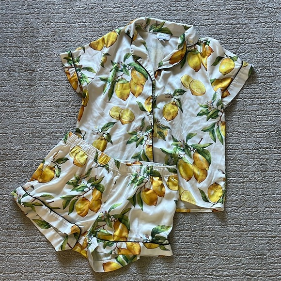 Averie Alegria Sleep Two Piece Lemons Print Shorts Pajama Set - Picture 2 of 10